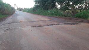 Ruta que conecta a Los Cedrales con Santa Rita con baches y sin banquinas - La Clave