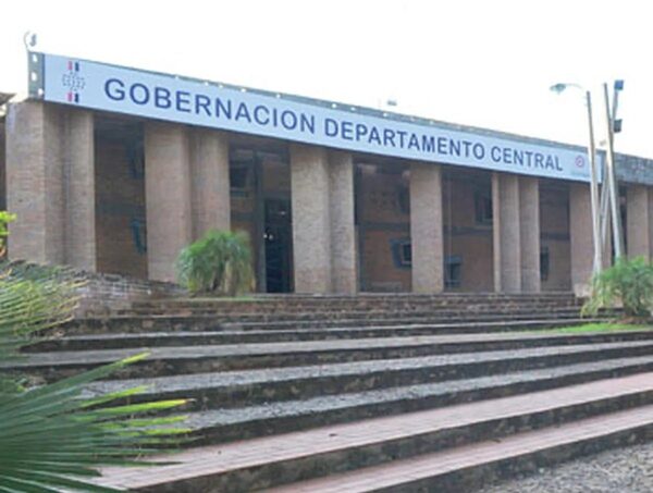 Concejal asume como encargado de despacho de la Gobernación de Central · Radio Monumental 1080 AM