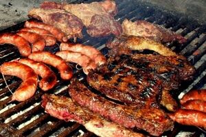 Denunció a su vecino porque hace asado todos los días