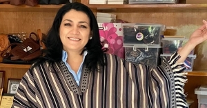 El poncho para'i de 60 listas podría convertirse en Patrimonio Cultural de la humanidad