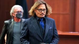 Johnny Depp testificó y dijo que nunca ha golpeado a una mujer