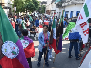 Campesinos, indígenas y sintechos piden que Congreso rechace criminalizar cierre de rutas · Radio Monumental 1080 AM