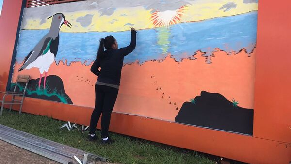 El tero-tero de la Costanera de Encarnación figura en un mural
