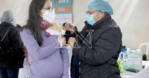 La Nación / Tras vacunación, reportan disminución del 30% en muertes maternas por COVID-19