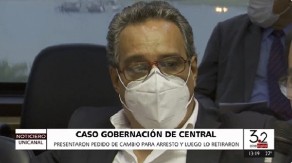 Hugo Javier recula tras pedido de cumplir arresto en la Gobernación