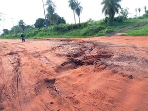 Pobladores reparan caminos rurales ante desidia de autoridades comunales - Nacionales - ABC Color