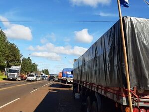 Camioneros cordilleranos toman distancia con pedido de liberación de líderes | 1000 Noticias