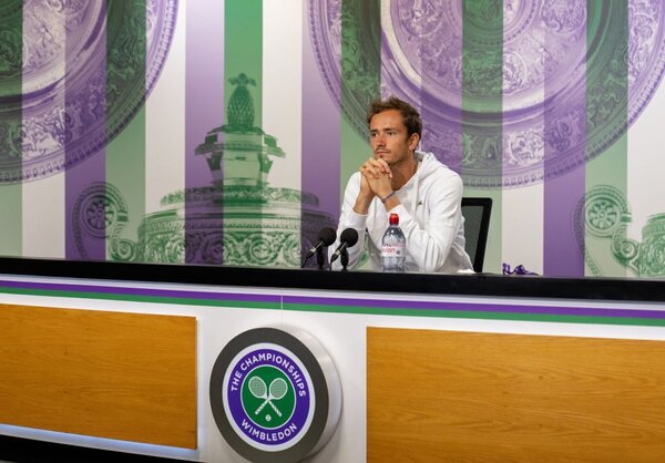 Diario HOY | Wimbledon excluye a tenistas de Rusia y Bielorrusia de su edición 2022
