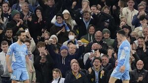 El Manchester City golea a Brighton y sigue como líder