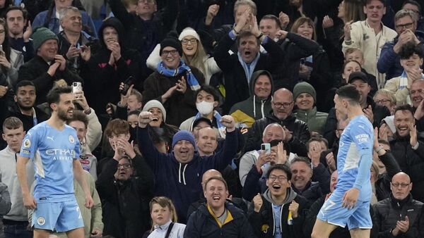 El Manchester City golea a Brighton y sigue como líder