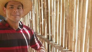 Guido Penayo mostró emocionado su nueva cocina de takuara