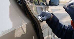 La Nación / Roban vehículo que estaba estacionado en cercanías de la Municipalidad de Asunción