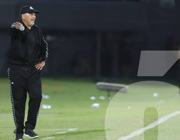Crónica / Gustavo Bobadilla renunció a la dirección técnica de "General"