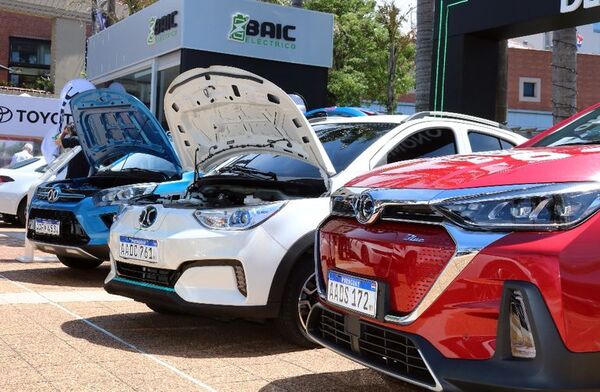 Test Drive de autos híbridos y eléctricos - Empresariales - ABC Color