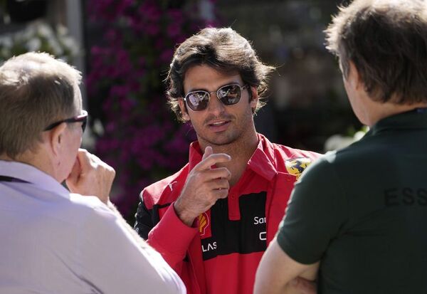 Ferrari anunció la renovación de Carlos Sainz hasta 2024 - ABC Motor 360 - ABC Color