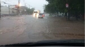 Otra jornada de lluvias y peligrosos raudales  - Nacionales - ABC Color