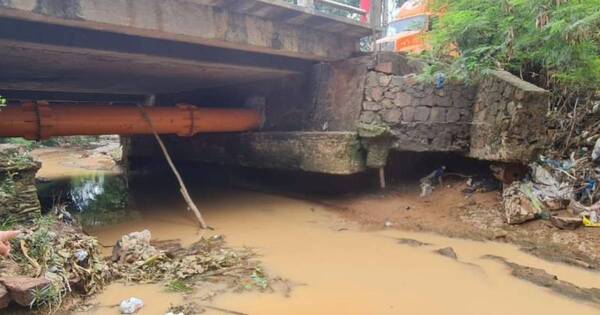 La Nación / Clausuran puente transitado por 400.000 vehículos por día en San Lorenzo