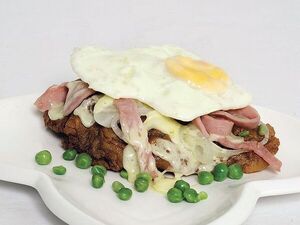 Aprendé a hacer la famosa milanesa a caballo: almuerzo de ganadores - Gastronomía - ABC Color