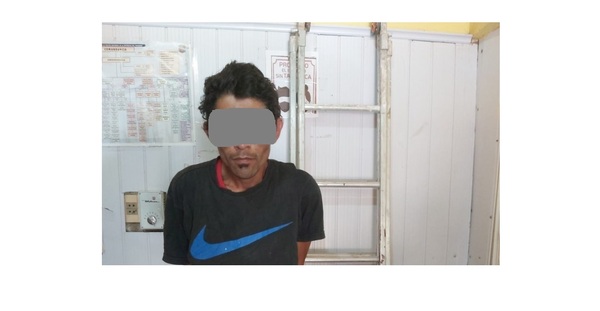 Vecino hace justicia por mano propia y detiene a ladrón que ingresó a su casa