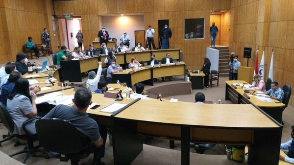 Junta Departamental de Central rechazó pedido de permiso del gobernador - ADN Digital