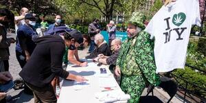 Diario HOY | Largas filas en inicio de venta de marihuana recreativa en Nueva Jersey