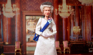 Mattel lanzó Barbie de la reina Isabel II durante la celebración de su cumpleaños
