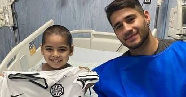 La Nación / Increíble gesto de Iván Torres con el pequeño Rodrigo