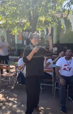 No hay pólvora mojada: Volvió la profe Vilma, la reina del “bomba pu” - Nacionales - ABC Color