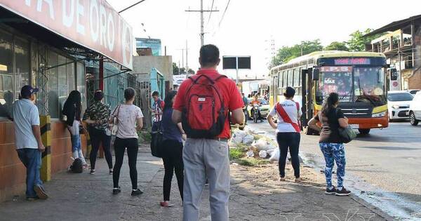 La Nación / Encuestarán a funcionarios sobre uso de buses públicos