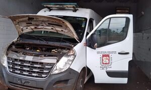 Ambulancia municipal en taller a la espera de repuesto