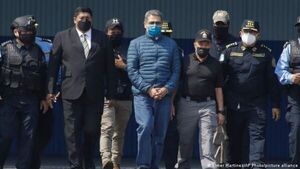 Expresidente hondureño Juan Orlando Hernández es extraditado a Estados Unidos por narcotráfico