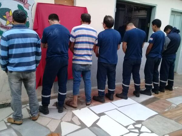 Fiscalía acusa y pide juicio para empleados que intentaron robar 3.000 kilos de chía - Nacionales - ABC Color