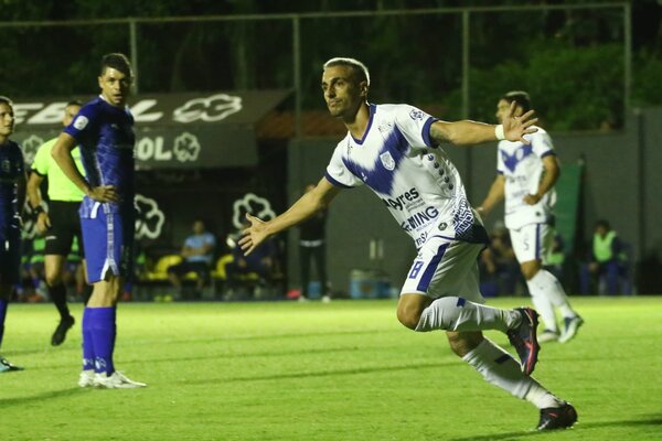 Diario HOY | Ameliano sonríe a costa de un irregular Sol de América