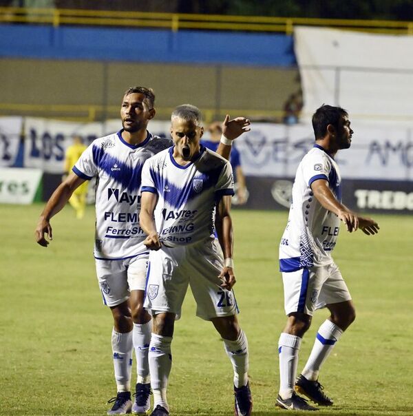 Linda noche de alegría - Fútbol - ABC Color