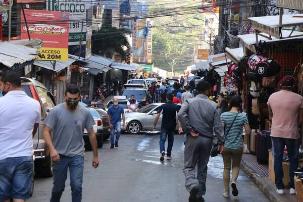Diario HOY | Postergan estudio que libera de impuestos a productos vendidos a turistas