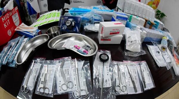 Salud recibe donación de kits para la atención de parto y el control prenatal - Radio Imperio