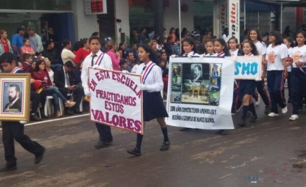 Estudiantes franqueños tampoco desfilarán en día patrio