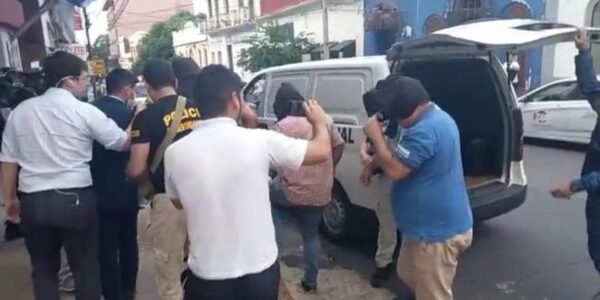 Diario HOY | Juez ratifica prisión preventiva de dirigentes camioneros