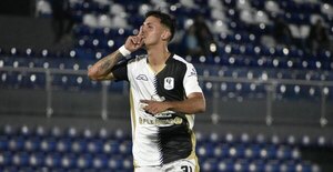 Elvio Vera habló de su polémico festejo ante Cerro Porteño