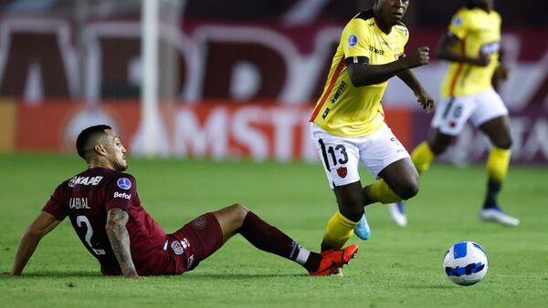 Detienen a jugador, goleador y miembro de una banda criminal