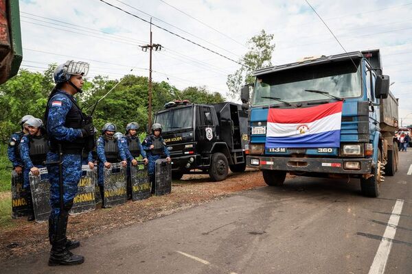 Camioneros aseguran que no cerrarán las rutas este fin de semana - Nacionales - ABC Color