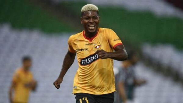 Goleador de Ecuador sería miembro de banda criminal