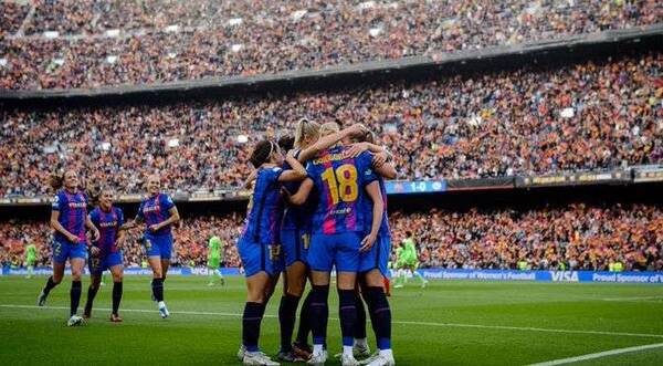 Crónica / Goleada del Barça femenino con nuevo récord de asistencia: ¡91.648 hinchas!