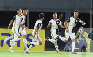 Crónica / "Jugoso" premio a los jugadores de Tacuary por tumbar a Cerro