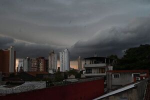 Actualizan alerta por tormentas para Asunción y la Región Oriental - Nacionales - ABC Color