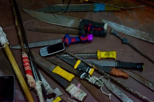 Se incautan armas blancas y teléfonos celulares durante requisa en Tacumbú