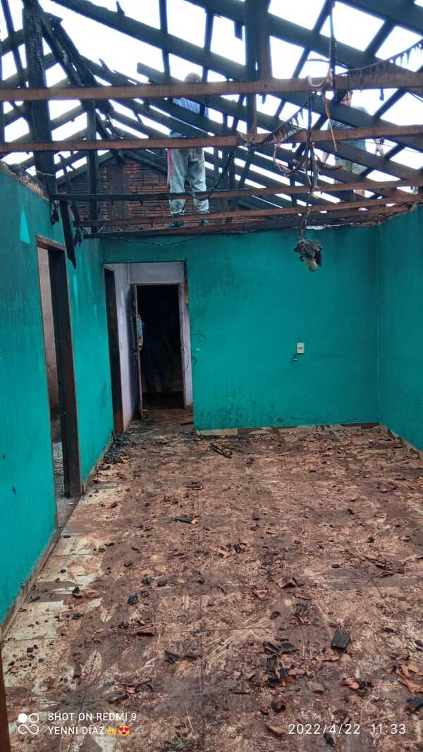 Familia Mirandense perdió todo tras incendio