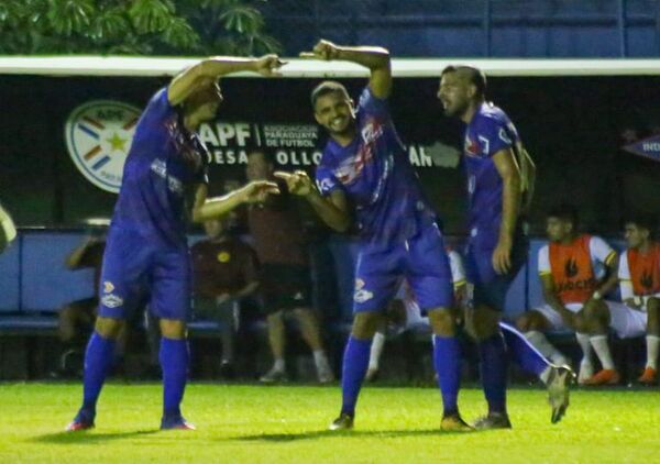 Independiente golea; emptae en Trinidad - Fútbol de Ascenso de Paraguay - ABC Color