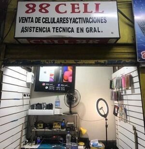 Celulares robados habrían sido entregados en local de una galería céntrica  - ABC en el Este - ABC Color