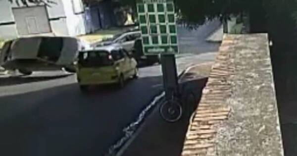 La Nación / Militar del Escolta provoca accidente